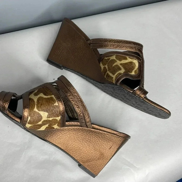 LIZ CLAIBORNE Giraffe Print Square Toe Wedge  Sandals Metallic Bronze Size 7.5 - Picture 10 of 13